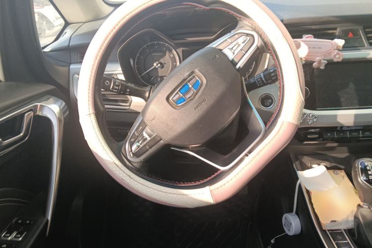 Used Geely Auto Vision X3 2019 Upgraded Model 1.5L CVT Elite Version
