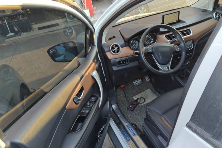 Used Haval H1 2016 Blue Label 1.5L AMT Luxury Model