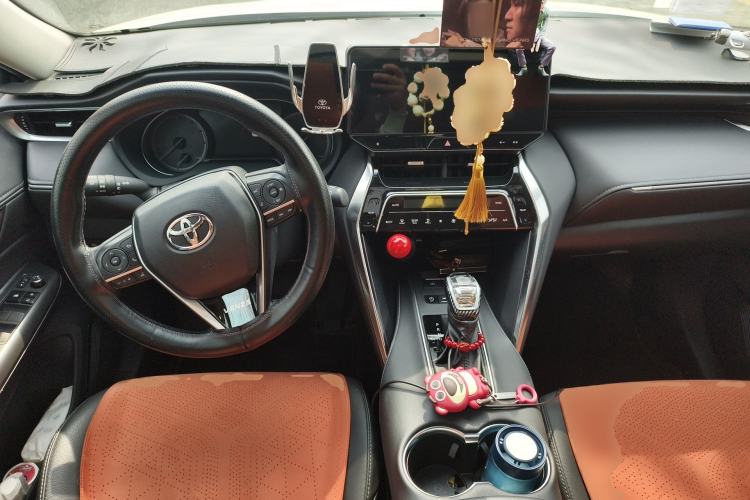 Used Toyota Venza 2023 2.0L CVT Two-Wheel Drive Luxury Edition
