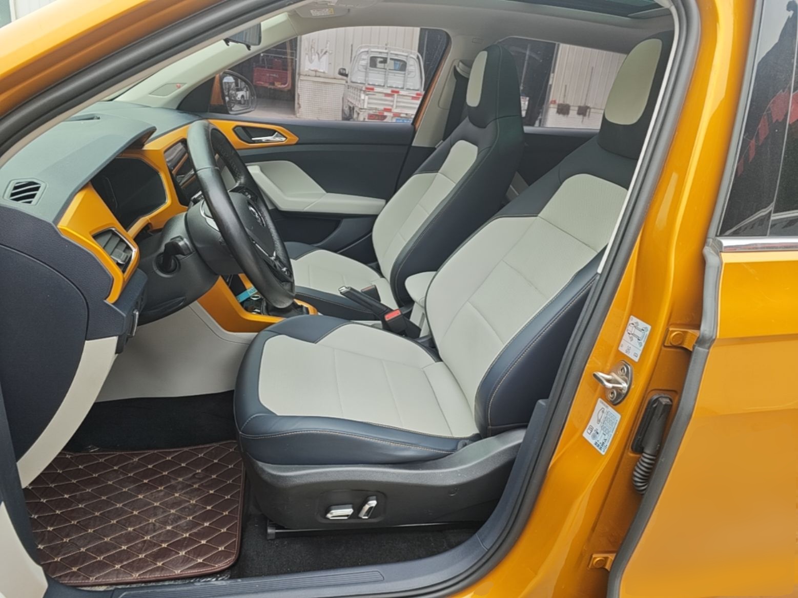 Avant de la voiture