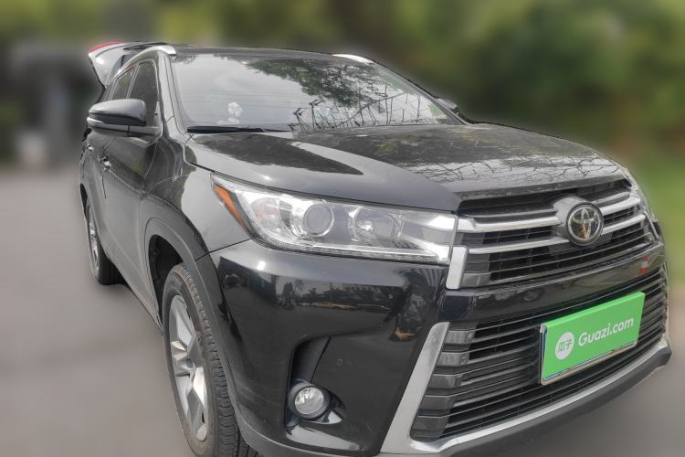 Used Toyota Highlander 2018 2.0T Four-Wheel Drive Prestige Version 7 Seats China VI Standard Front Right 45 Deg