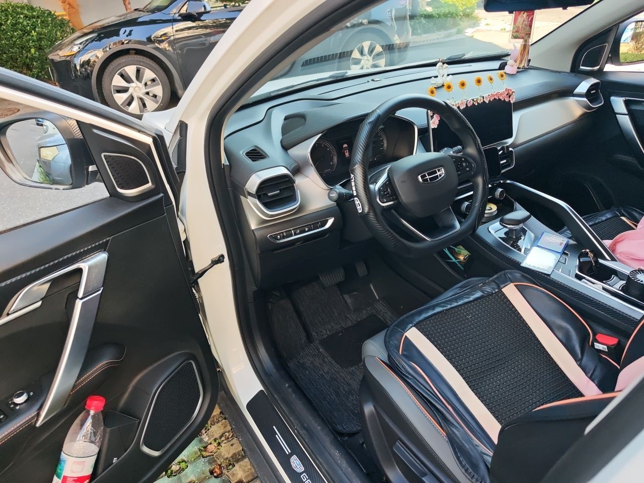 Geely Auto Coolray 2024 1.5T DCT Longteng Edition — снимка 16
