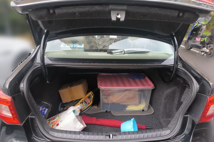 Used Volkswagen Bora 2012 1.6L Automatic Fashion Edition Trunk