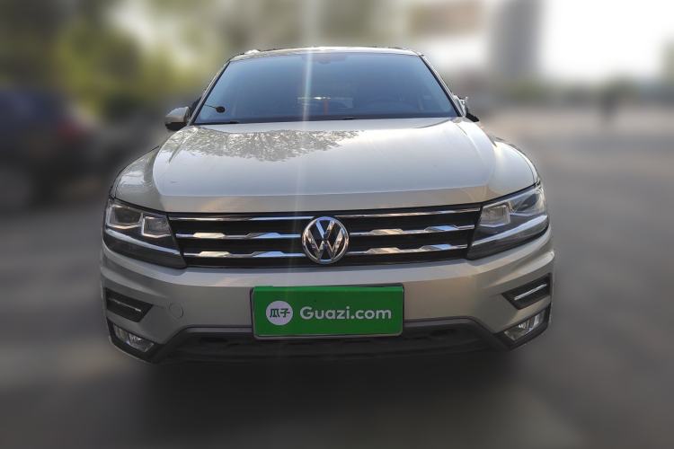 Used Volkswagen Tiguan L 2017 330TSI Automatic Two-Wheel Drive Luxury Edition Exterior 1