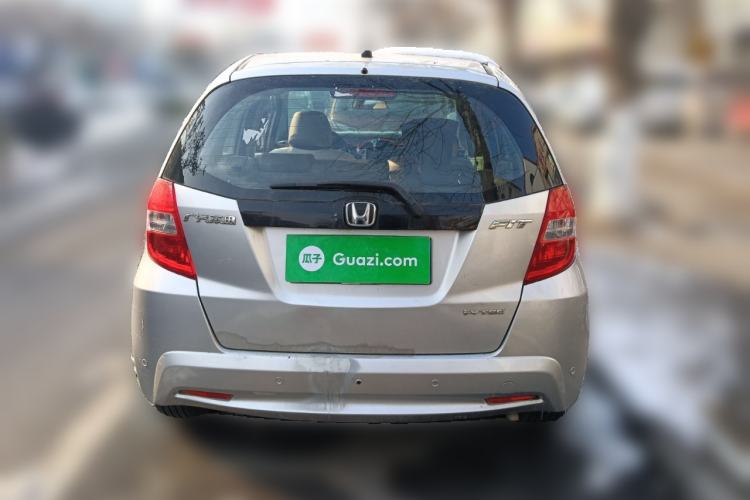 Used Honda Fit 2011 1.3L automatic comfort version
