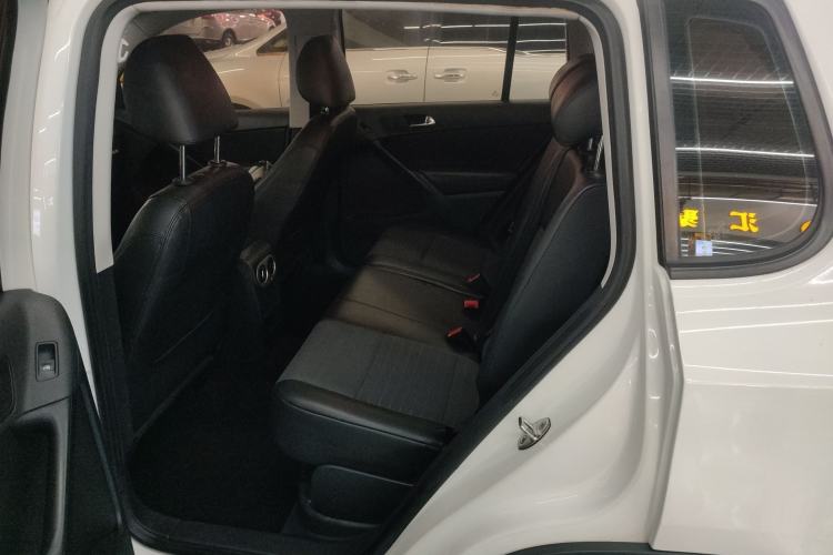 Used Volkswagen Tiguan L 2015 1.8TSI Automatic Two-Wheel Drive Trend Edition
