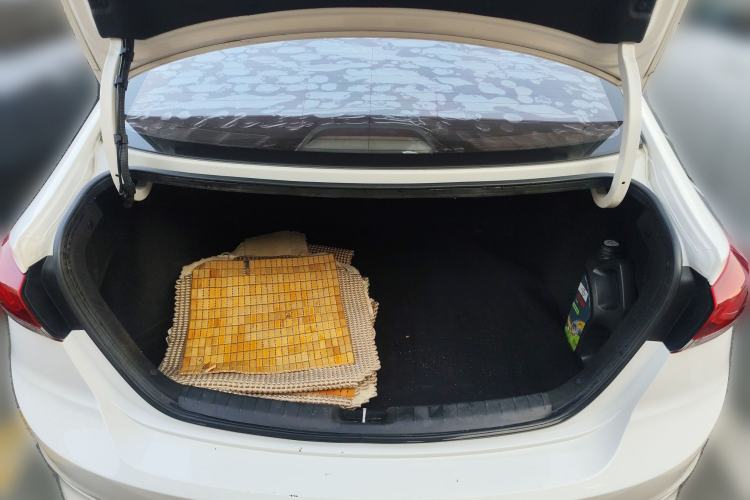 Used Hyundai Elantra (6th Generation / Lingdong) 2016 1.6L Automatic ZhiXuan – Elite Version Trunk