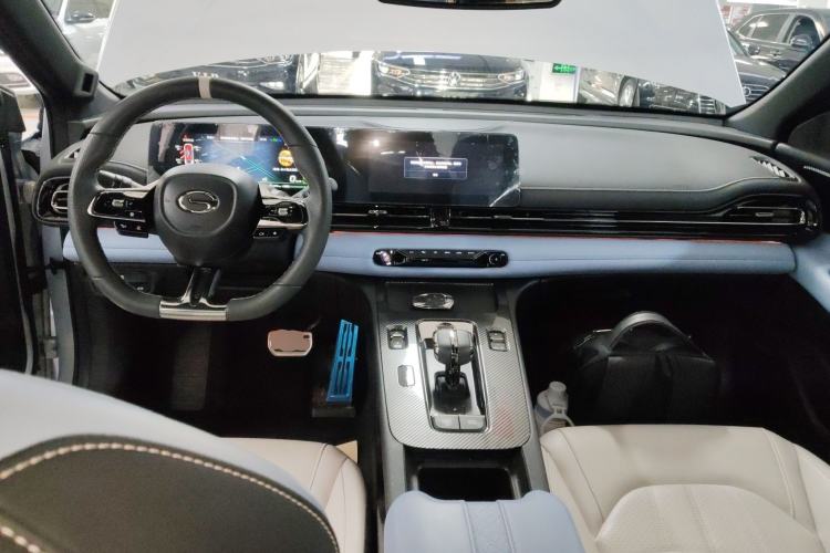 Used GAC Trumpchi EMPOW 2023 Shadow Leopard H Smart Hybrid Edition Center Console