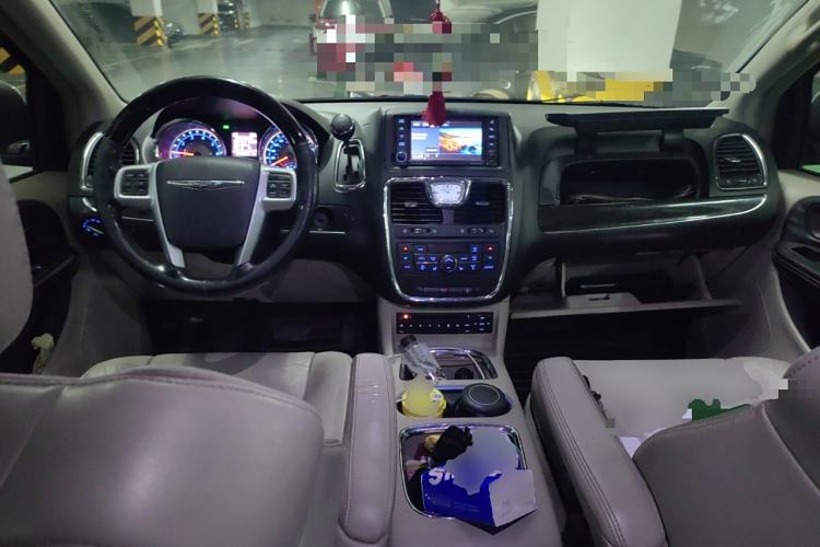 Used Chrysler Grand Voyager 2013 3.6L Luxury Edition
