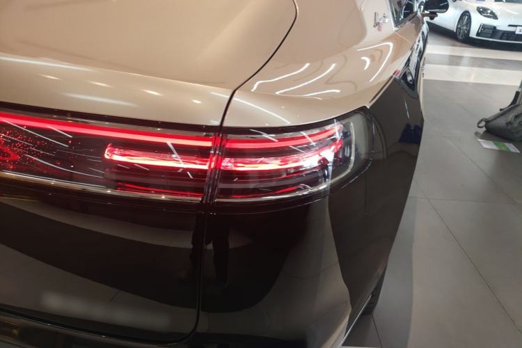 Used Hima S800 2025 Model, Range-Extended Starlight Premium Edition, 5 Seats