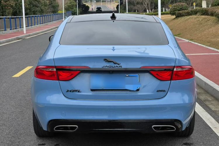 Used Jaguar XFL 2018 XFL 2.0T 250 PS Luxury Edition
