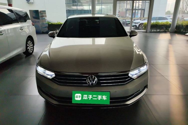 Used Volkswagen Magotan 2019 330TSI DSG Luxury Version China VI Standard
