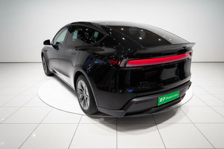 Used Tesla Model Y L 2025 Model Long-Range All-Wheel-Drive Version
