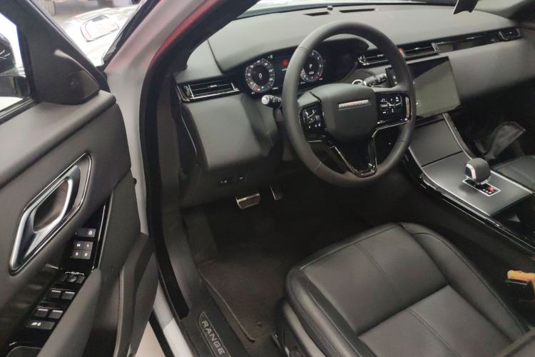 Used Land Rover Range Velar 2024 Dynamic SE Driver Seat