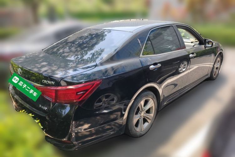 Used Toyota Crown 2015 2.0T Fashion Edition
