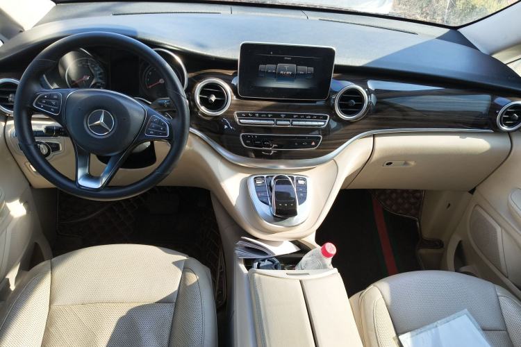 Used Mercedes-Benz V-Class 2016 V 260 Avantgarde Edition