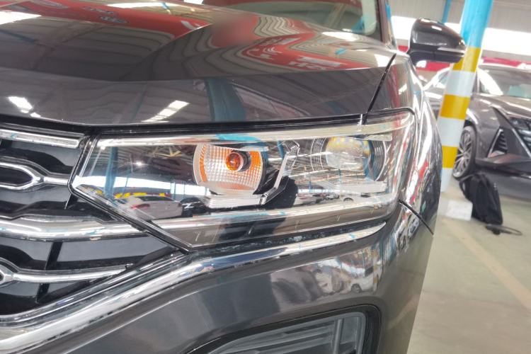 Used Volkswagen Tayron 2020 330TSI Two-Wheel Drive Luxury Smart Connectivity Version Left Front Headlight