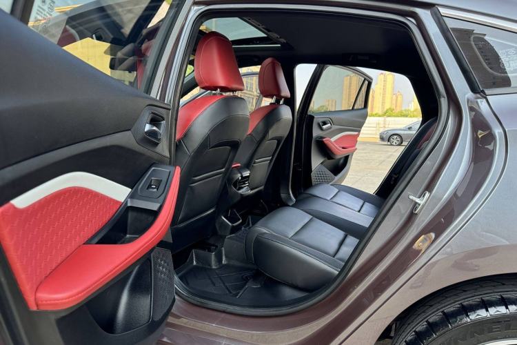 Used MG 5 2021 Revised 300TGI DCT Qingshè Luxurious Enjoyment Edition