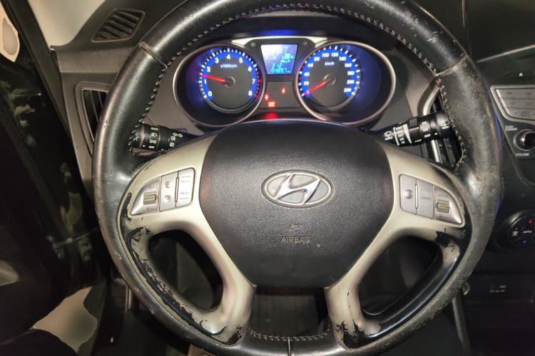 Used Hyundai ix35 2012 2.0L Automatic Two-Wheel Drive Elite Edition GLS
