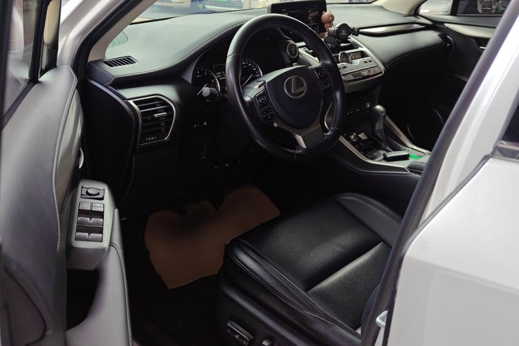 Used Lexus NX 2018 200 Front-Wheel-Drive X-Trail Version China V Standard Driver Seat