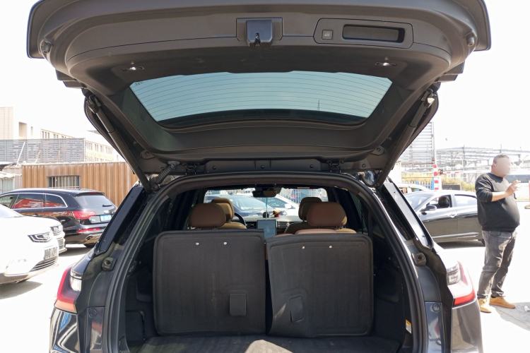 Used Nio ES8 2020 580 km Range Signature Edition Six-Seater Version
