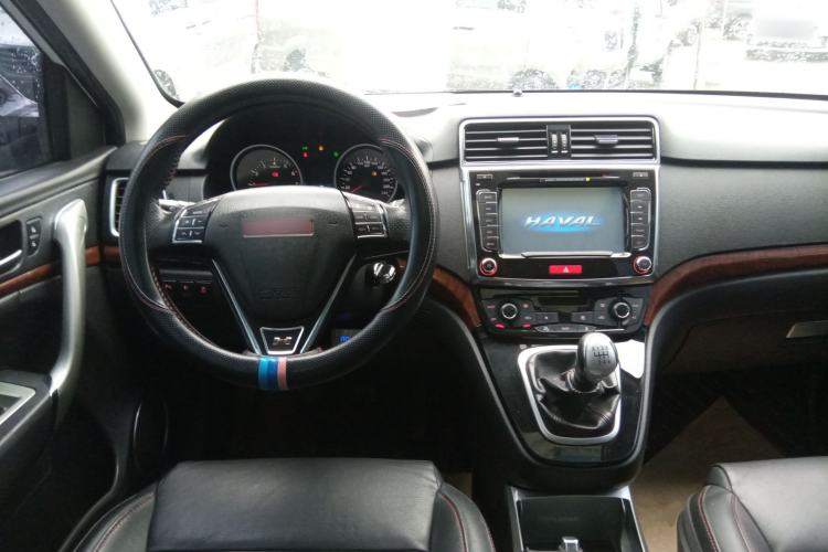 Used Haval H6 2013 Sports Edition 1.5T Manual Two-Wheel Drive Elite Model Steering Wheel