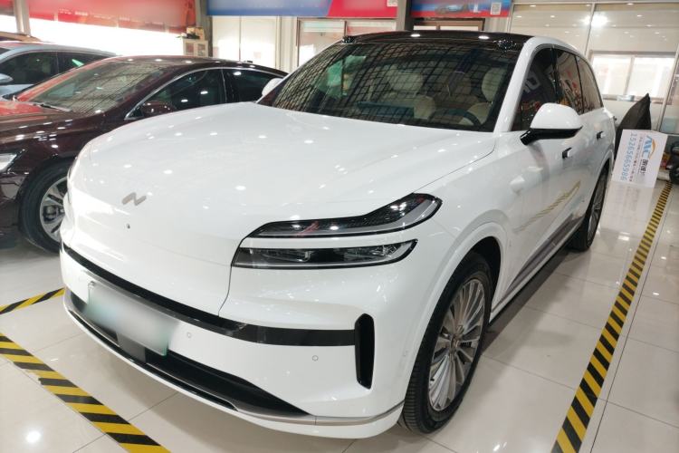 Used ONVO Luxeed L90 2025 Model—Ultra Six-Seater Version