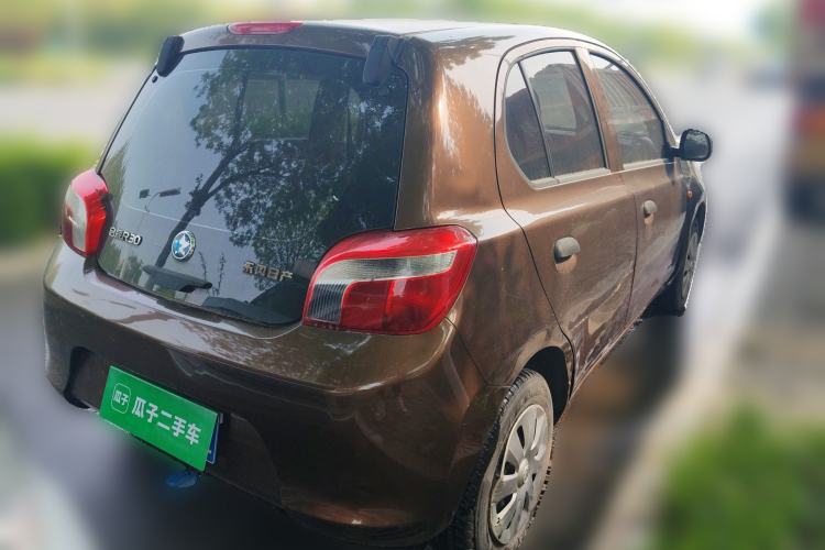 Used Venucia R30 2014 1.2L Manual Enjoyment Edition Rear Right 45 Deg