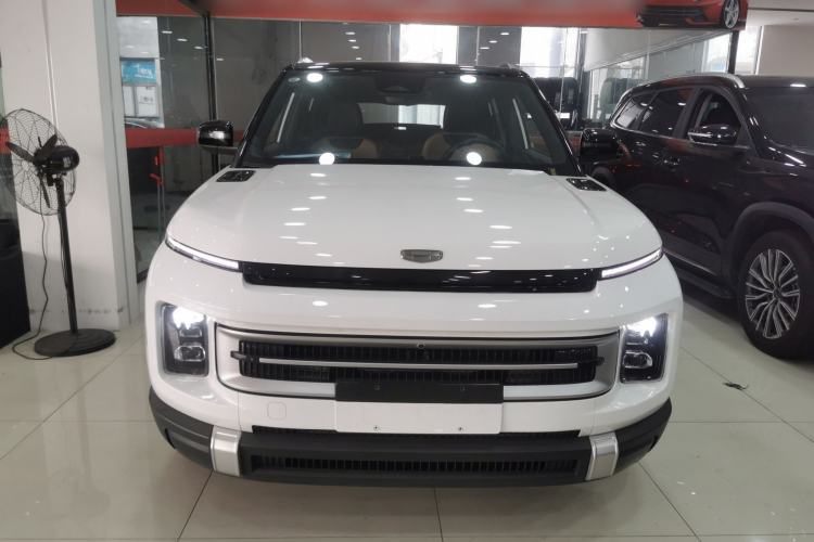 Used Geely Auto icon 2025 Linglong 1.5TD Ruyi Edition Front