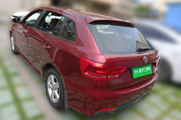 Used Volkswagen Gran Lavida 2013 1.6L Automatic Fashion Model