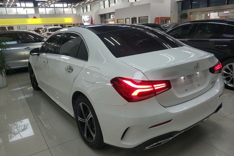 Used Mercedes-Benz A-Class 2022 Revised Version A 200 L Sport Sedan Fashionable Style