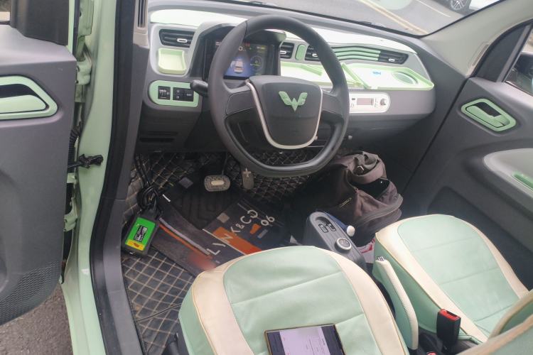 Used Wuling Hongguang MINIEV 2021 Macaron Premium Model – Lithium-NMC Center Console