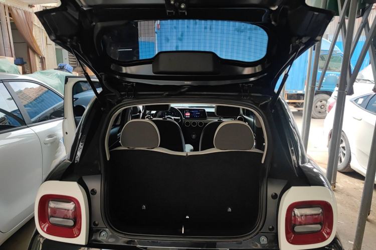 Used ORA Black Cat 2022 351 km HelloKitty Collaboration Edition Lithium-Ion Battery
