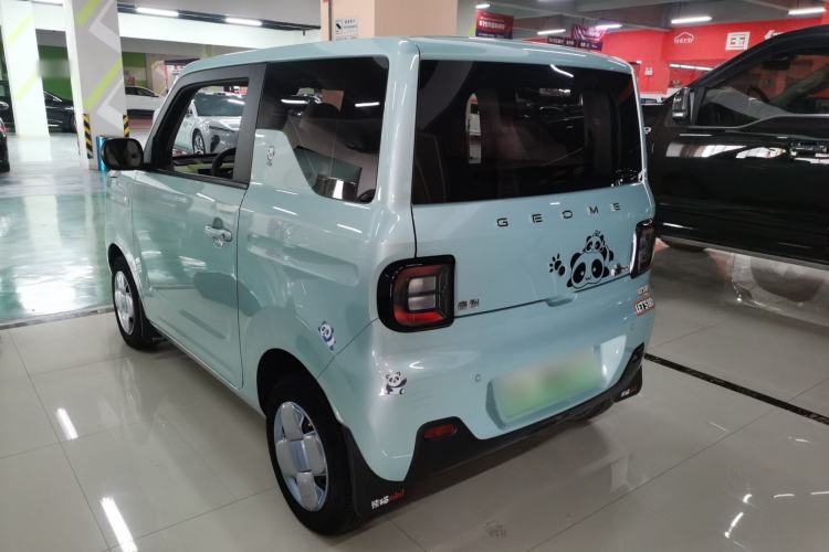 Used Geely Galaxy Panda 2023 Panda Mini 200km Endurance Bear
