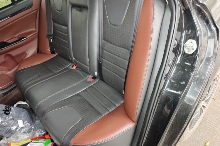 Used BYD Surui 2015 Revised Version 1.5L Manual Luxury Edition Left Rear Seat