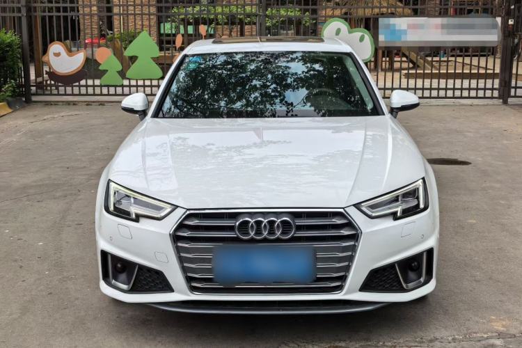 Used Audi A4L 2019 40 TFSI Fashion Edition China VI Emission Standard Exterior 1