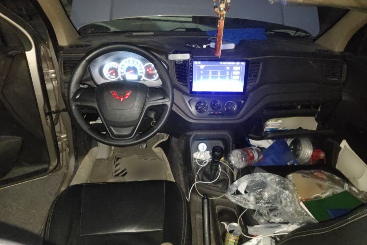 Used Wuling Hongguang V 2022 1.5L Enjoy Edition Hydraulic Power Steering LAR