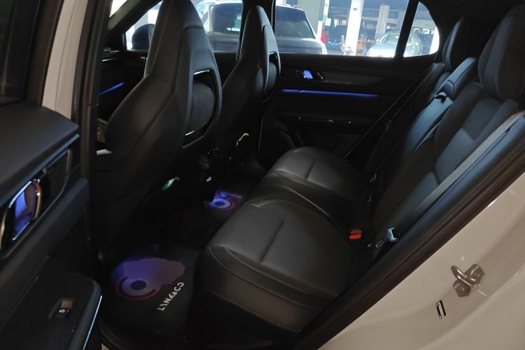 Used Lynk & Co 01 EM-P 2023 1.5TD EM-P AM Interior 4