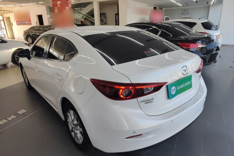 Used Mazda 3 Axela 2017 Sedan 1.5L Automatic Luxury Model Emission Standard China V
