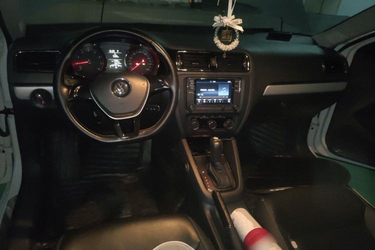 Used Volkswagen Sagitar 2015 1.6L Automatic Comfort Model