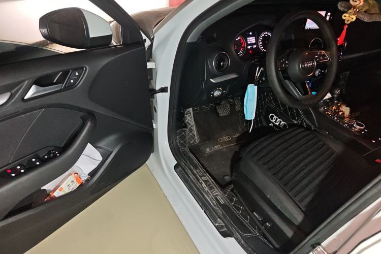 Used Audi A3 2020 Restyled Limousine 35 TFSI Ambition Version China VI
