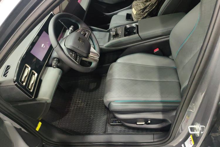 Used BYD Qin L 2024 DM-i 120KM Excellence Model Left Front Seat