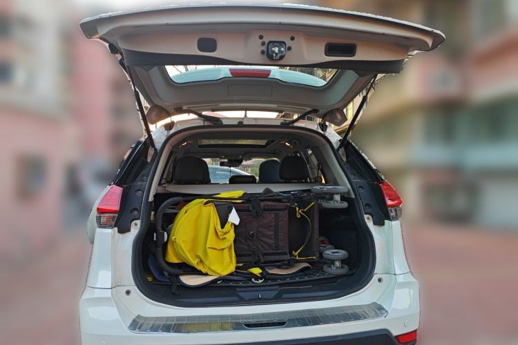 Used Nissan X-Trail 2019 2.0L CVT Smart Connect Comfort Edition 2WD
