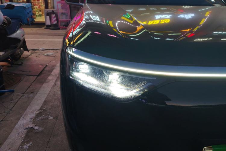 Used Hima AITO M8 2025 Extended-Range Max+ Version 53.4 kWh 6-Seater Edition
