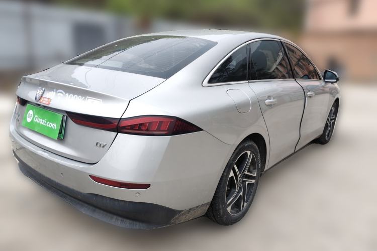 Used Roewe D7 2023 DMH 125km Superior Edition