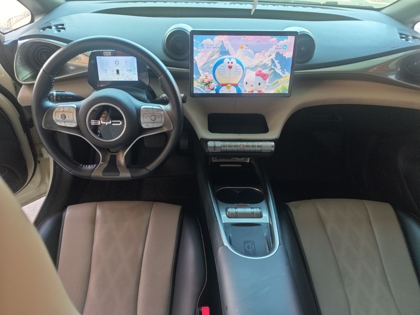 BYD Dolphin 2023 420 km Fashion Edition — снимка 12