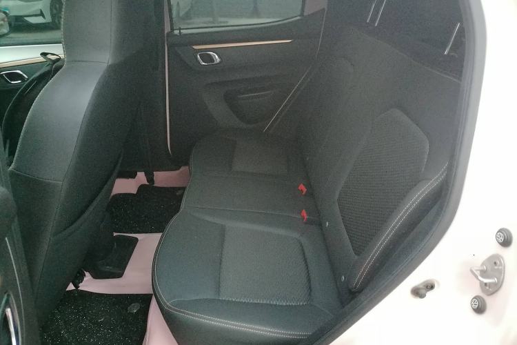 Used Dongfeng NAMMI BOX 2022 Revised Light Wind Edition 201 km Standard Version
