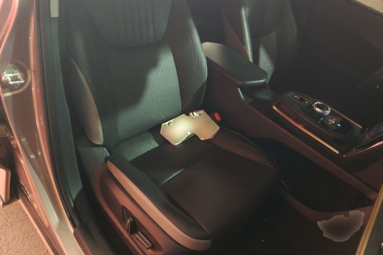 Used Toyota bZ3 2023 616 km Long-Range Premium
