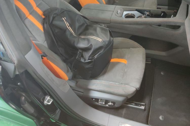 Used Zeekr 001 2023 YOU Edition 100 kWh Right Front Seat