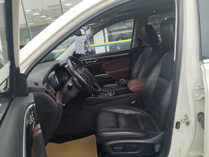 Used GAC Trumpchi GS8 2017 320T Two-Wheel Drive Luxury Smart Connectivity Version (7 Seats) — 15